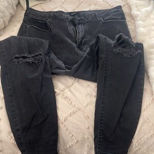 High-rise black jeans